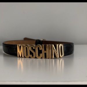 Moschino redwall belt xs